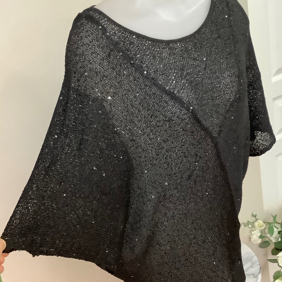 Sparky black mesh top Medium - Picture 1 of 10